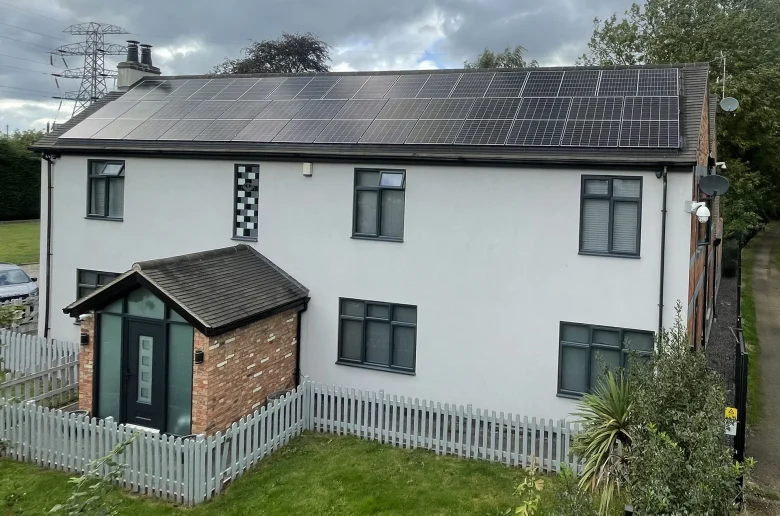 Canal Cottage Max Solar Array House