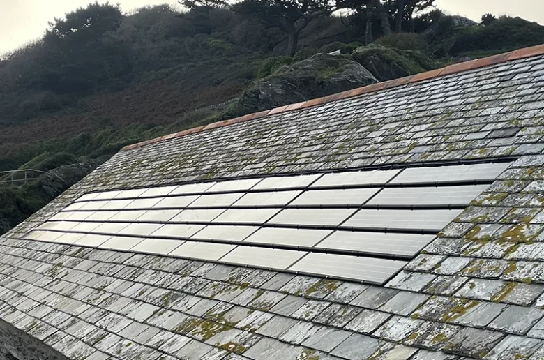 Grade II Listed Building With (Hidden) Inlaid Solar Panels